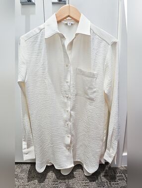 Women's Classic Chic Button-Up Shirt